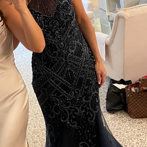 Navy Blue Gown - Picture 3 of 4